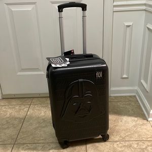 FUL LUGGAGE

21” ROLLING LUGGAGE Star Wars